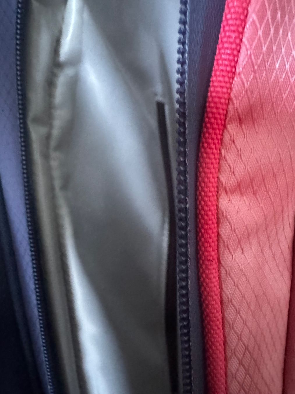 Titleist Taschen: Title: Titleist StaDry Golftrolleybag – Gebraucht aus Luzern von Mariastella 9