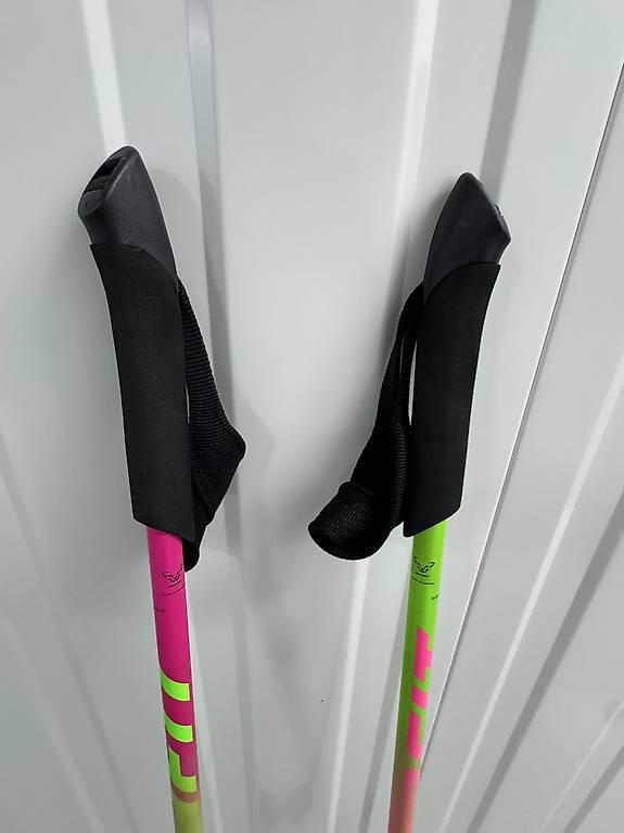 Bâtons de ski: Bâtons Dynafit Carbon 140cm  – D'occasion à Le Mont-sur-Lausanne par swisssail 1