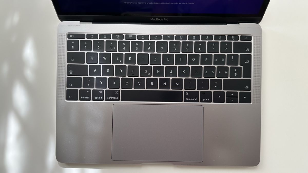 Apple Notebooks: Apple Macbook Pro 13“ 2017 – Gebraucht aus Zürich von Hyper_racing 3