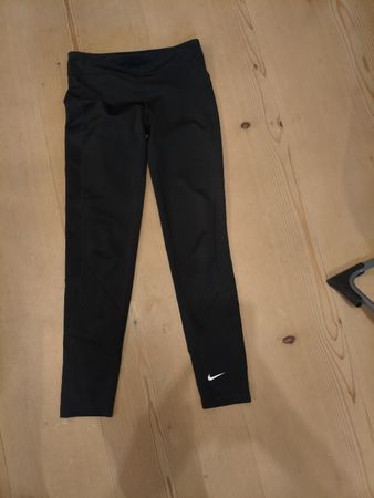 Nike Sportleggings schwarz für Kinder in gutem Zustand