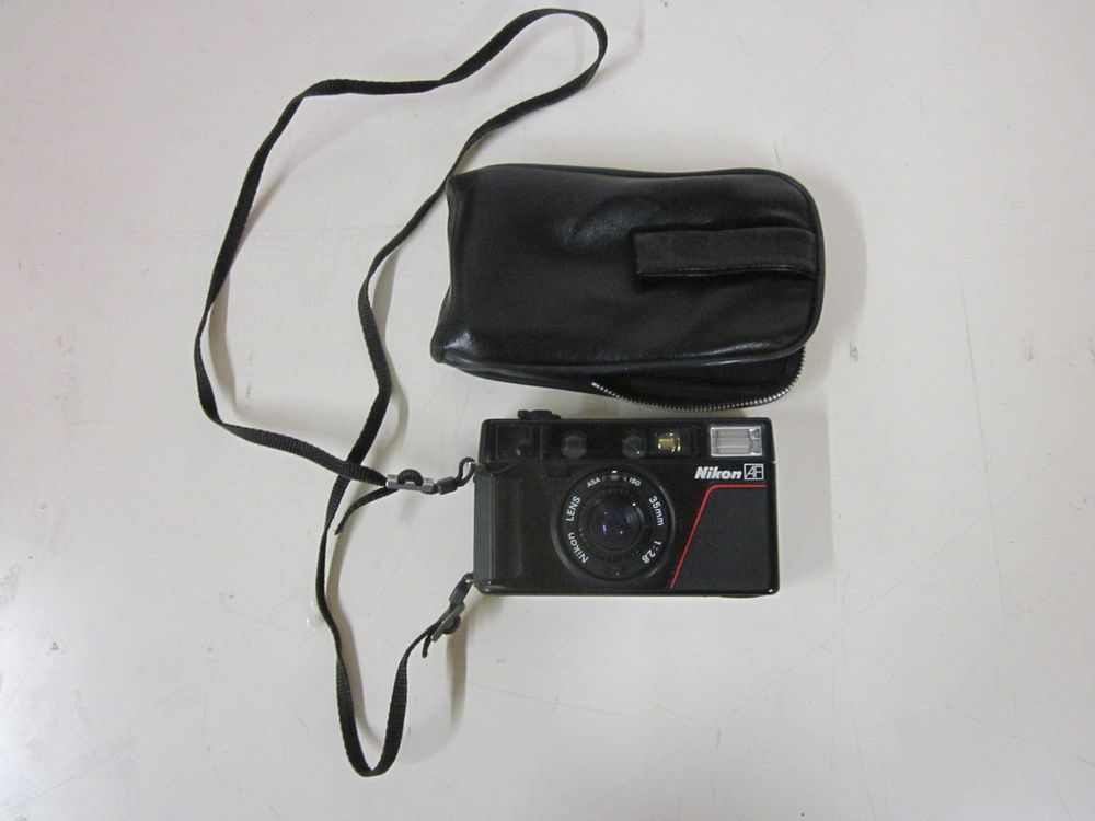 Nikon L35 AF-2 Appareil Photo Compact Argentique 35mm Noir Fonctionnel
