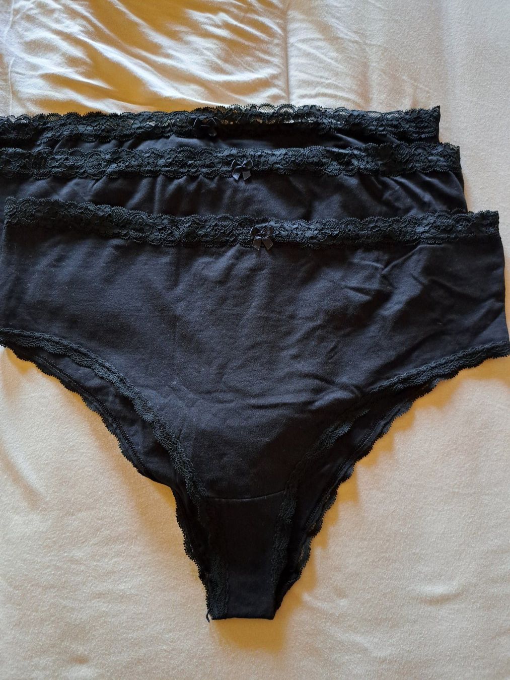 Altra biancheria intima: Schwarze Slips 3er-Pack - Gr. 48 – Nuovo (secondo la descrizione) da Grosswangen venduto da Shateiel