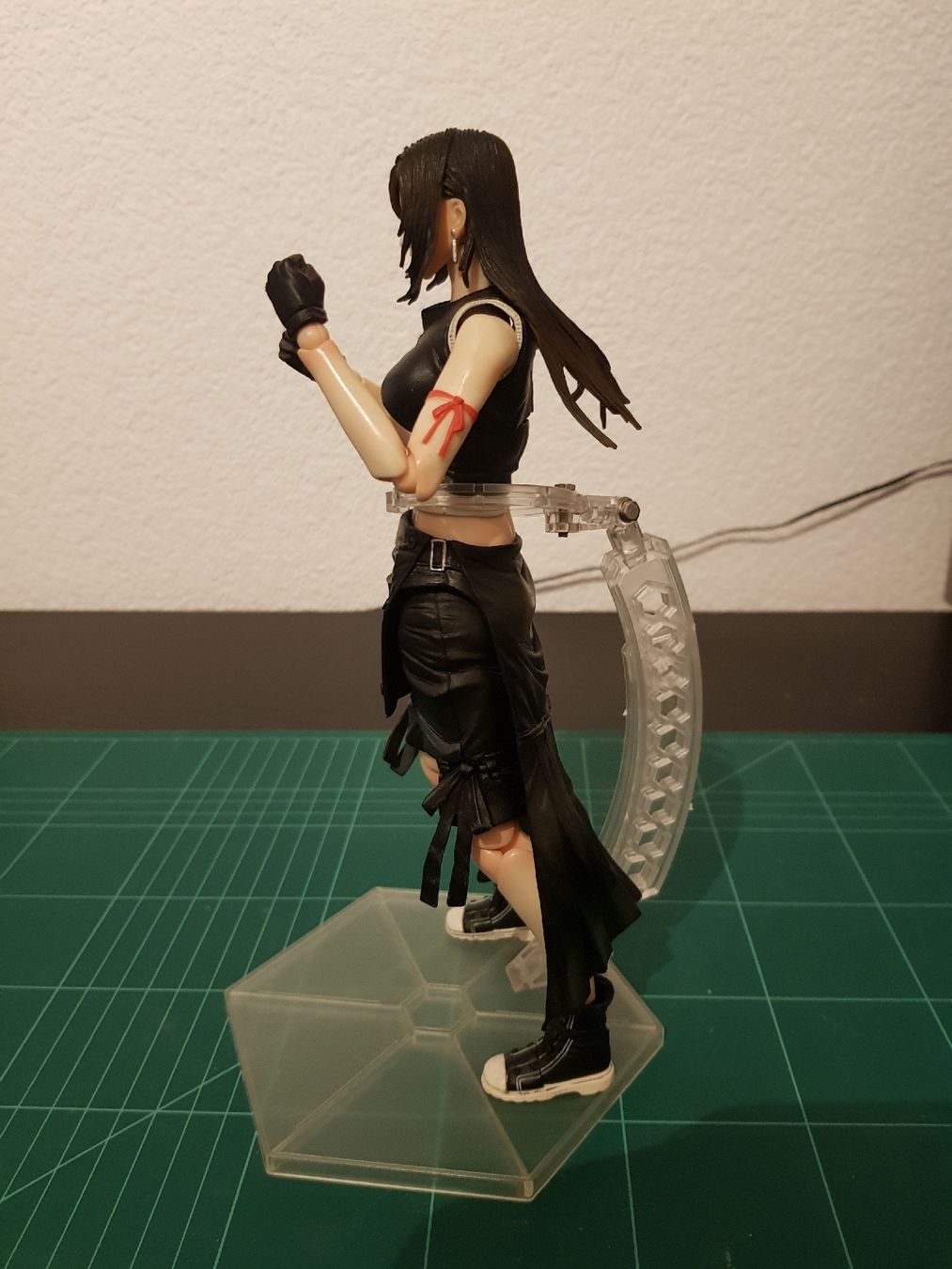 Statuette: Play Arts Action Figure Tifa Lockhart – Usato da Niedergösgen venduto da Kamui8 1