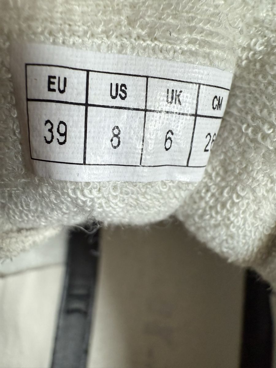 Damenschuhe: Baskets marron/kaki daim détails roses Coolway – Gebraucht aus Tavannes von Thriftshop 5