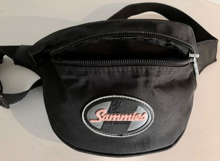 Schwarze Gürteltasche - Praktisch für Alltag & Reisen!
