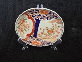 Petit plat Imari XIXe japonais forme libre 