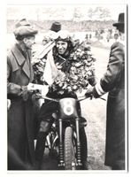 25 Fotografien Speedway Motorrad-Rennen,