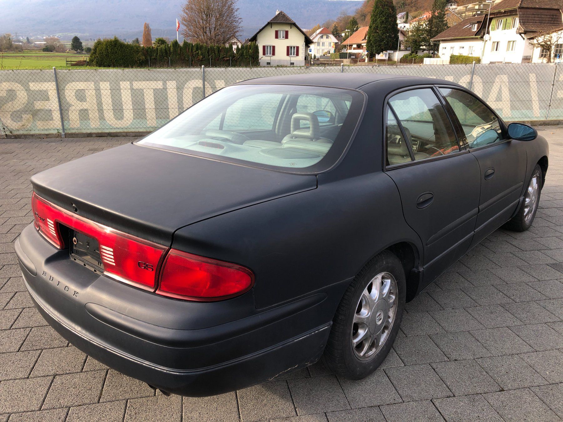 Buick Automobili: BUICK Regal GS 3.8-V6 – Usato da Gampelen venduto da Steuer0 3