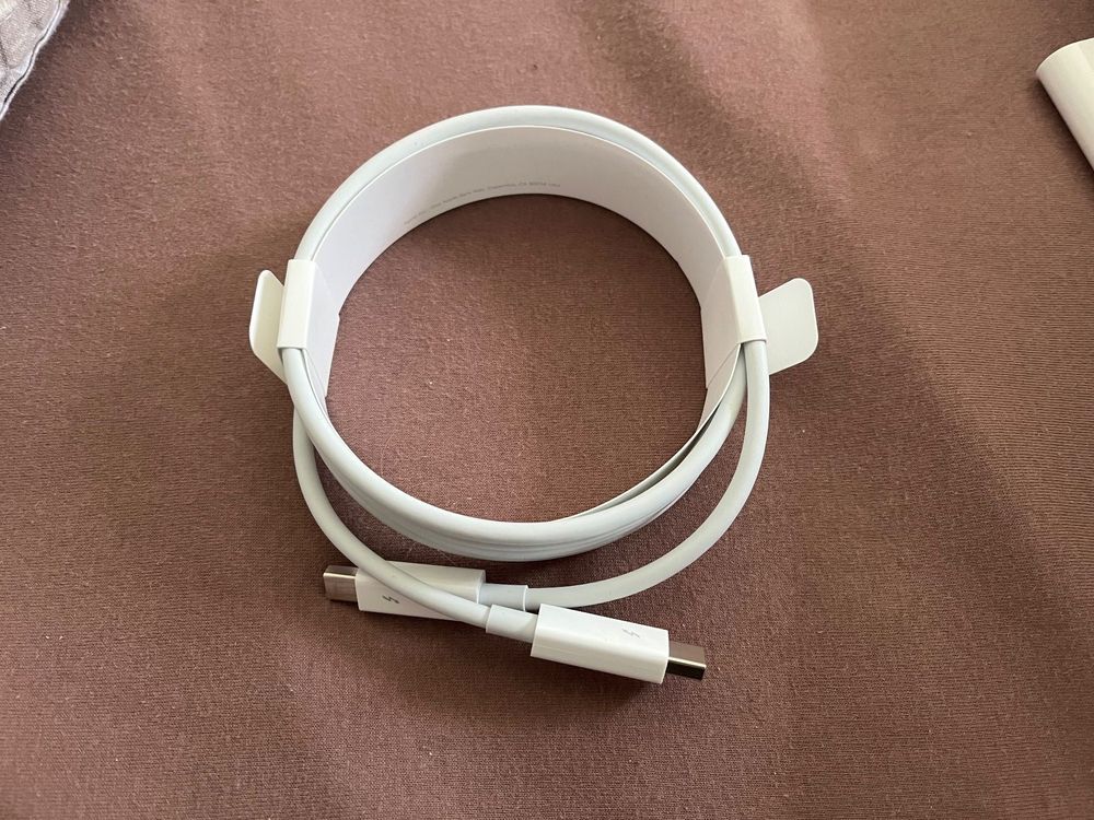 Thunderbolt 2 Kabel 2 Meter | Kaufen auf Ricardo