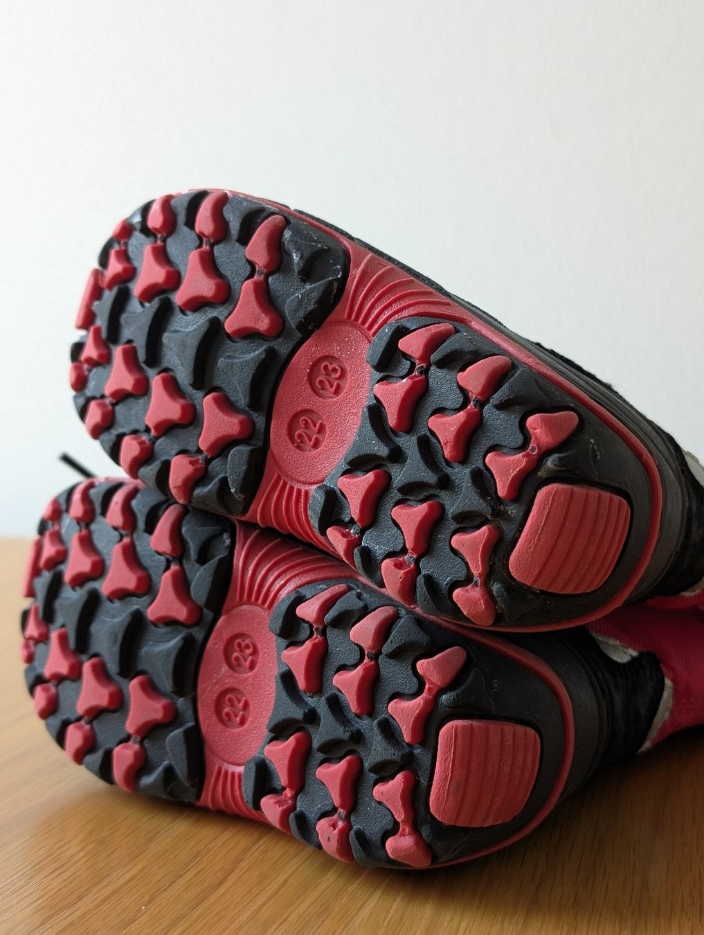 Scarpe per ragazzi: Winterstiefel, Grösse 22/23 – Usato da Basel venduto da an_v7yj 4