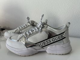 GUESS Sneakers Grösse 41