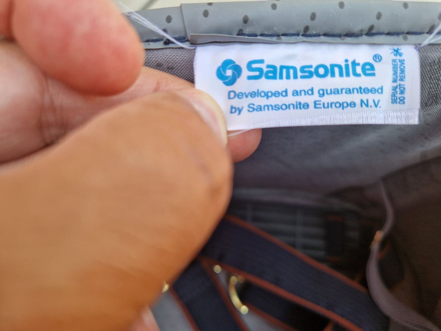 Samsonite Trousses de maquillage: Beauty Case Samsonite Blu con Specchio - Ottimo stato – D'occasion à Lugano par mob_df8k 3