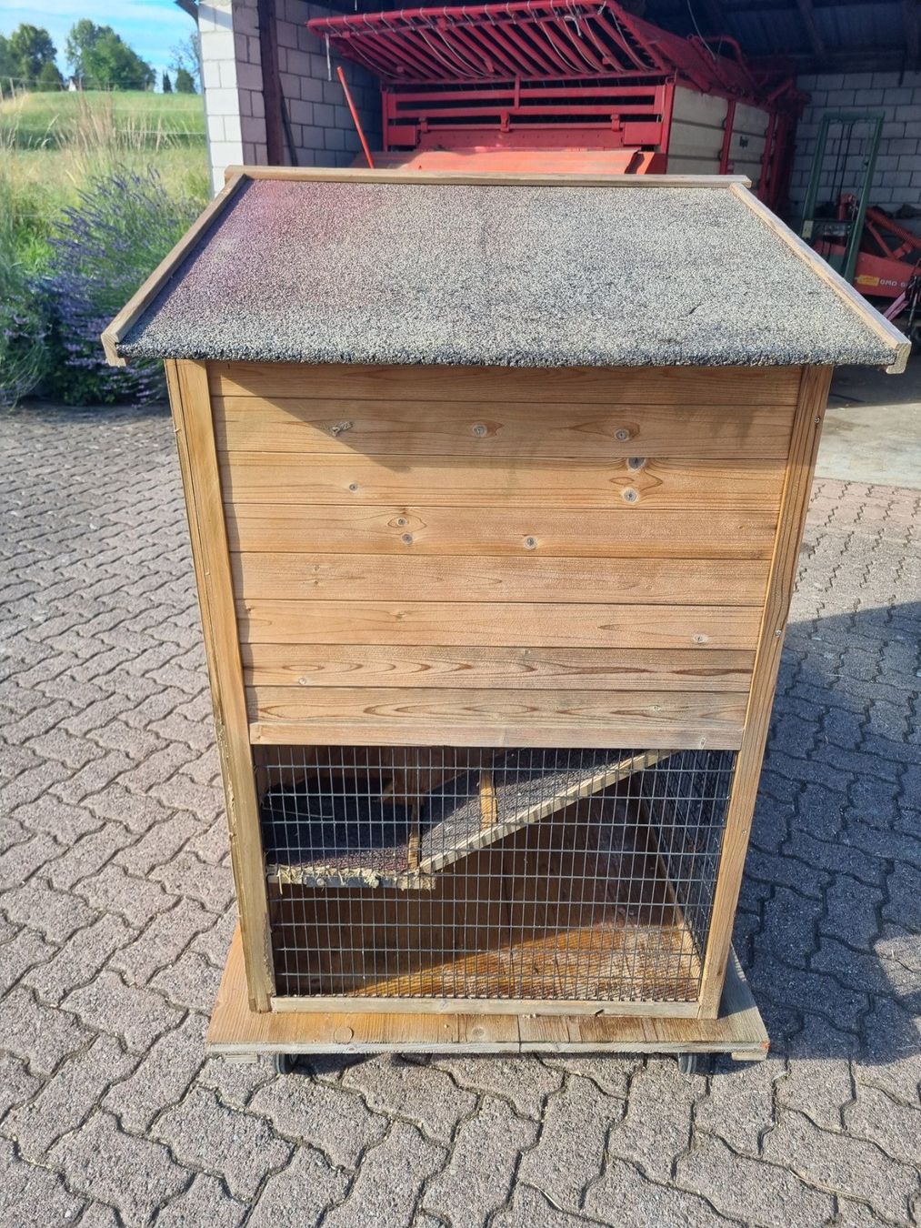 Cages, transport & sécurité: Kaninchenstall auf Rollen – D'occasion à Dürnten par BiniaR 2