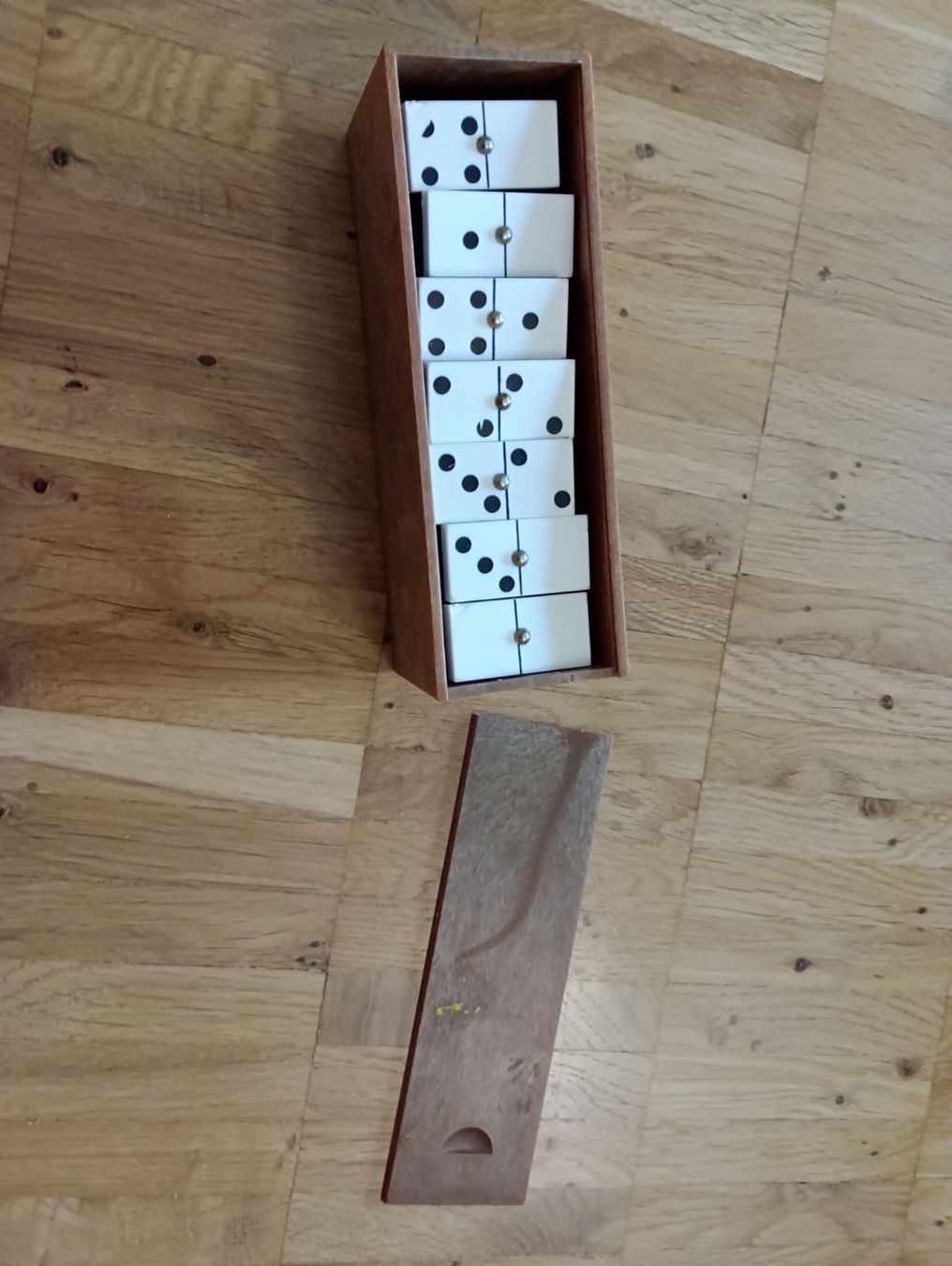 Spiele: Domino – Gebraucht aus Wädenswil von Mirm1.0
