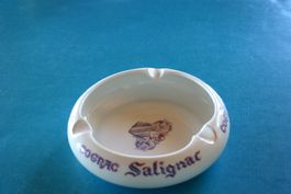 Vintage-Aschenbecher aus weißer Keramik Salignac