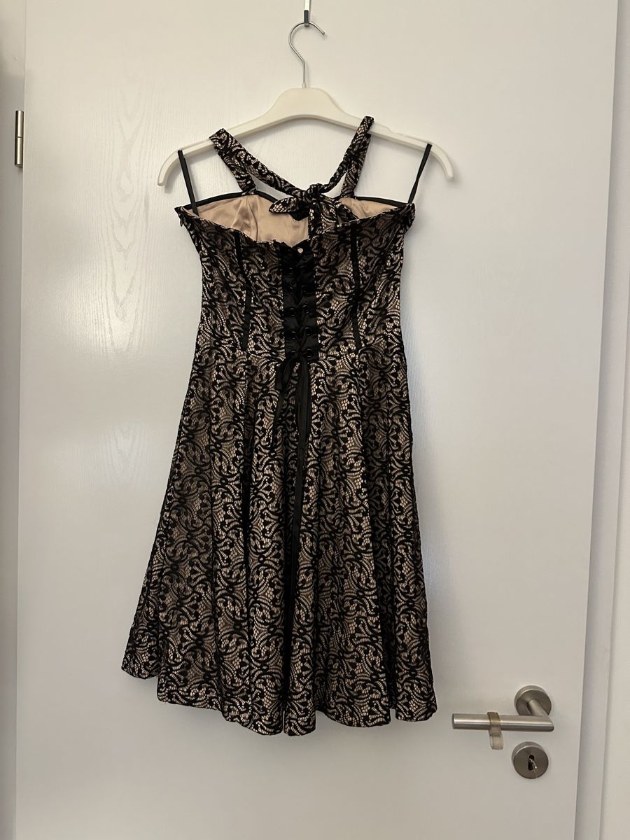 Kleider: Robe Bedroom Stories – Gebraucht aus Lausanne von Liinoa 2