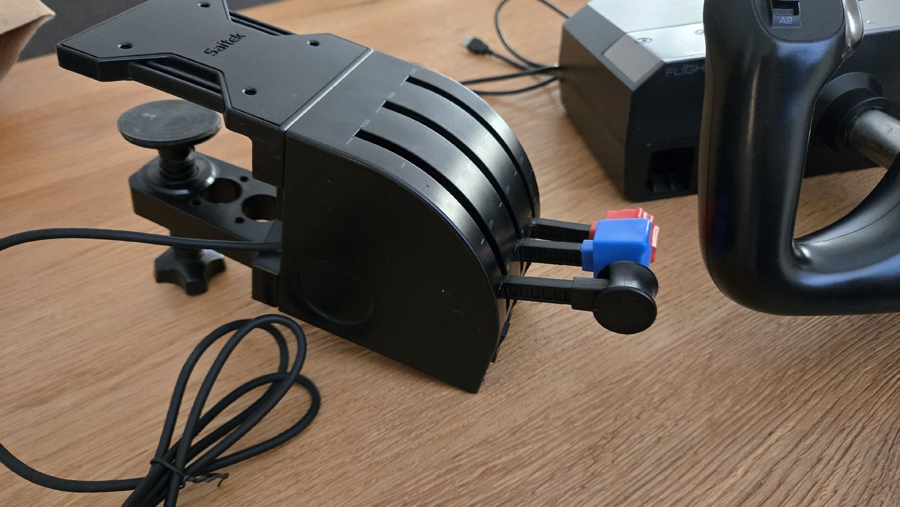 Logitech Controller: Logitech G Saitek Pro Flight Yoke System – Gebraucht aus Hausen am Albis von Nussbi31 2