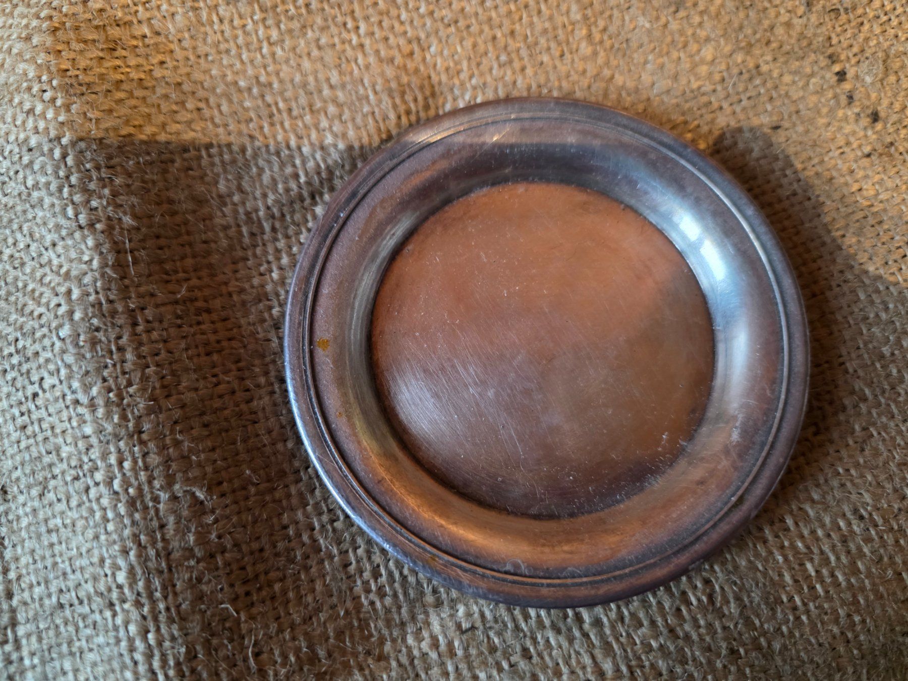 Teller: Metall Teller 9, 5 cm - 82 Gramm – Gebraucht aus Walterswil BE von Lonitti 2