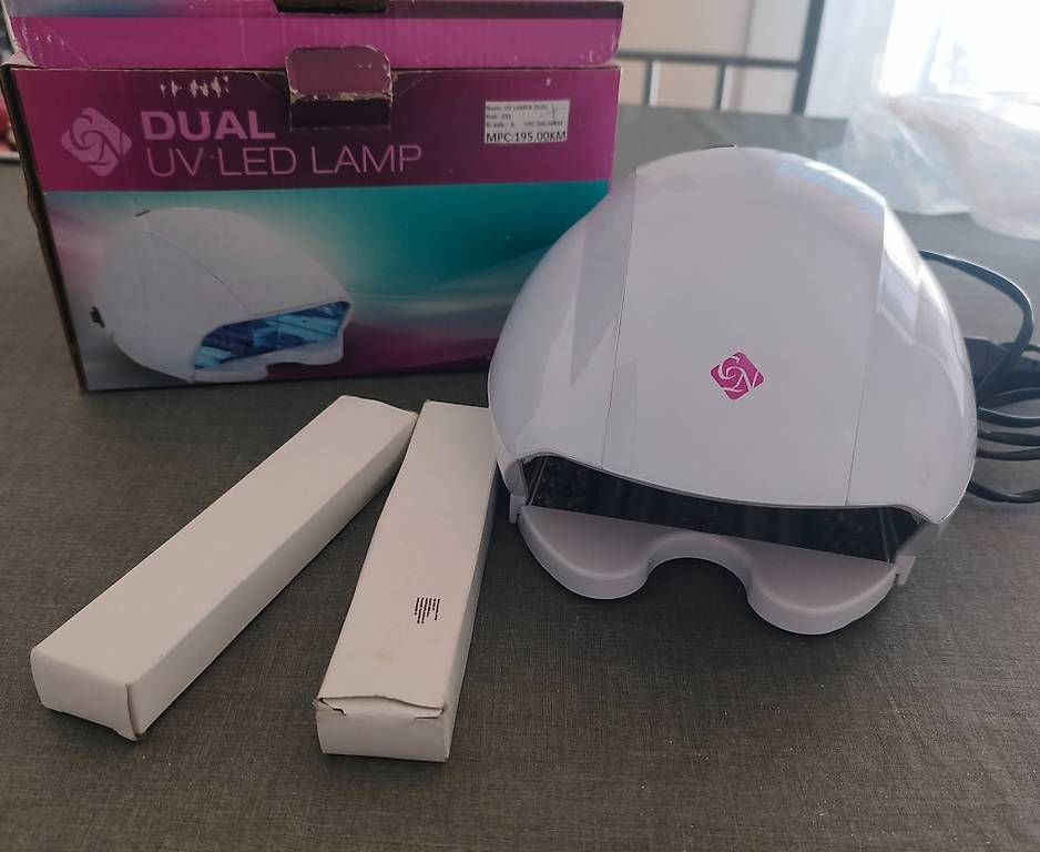 Lampade: Dual UV LED Lichthärtungsgerät – Usato da Kloten venduto da preshie