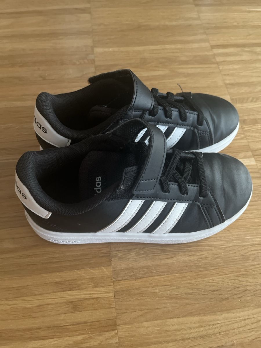 Schuhe für Jungen: Boy’s shoes  – Gebraucht aus Uster von dod_h6nw