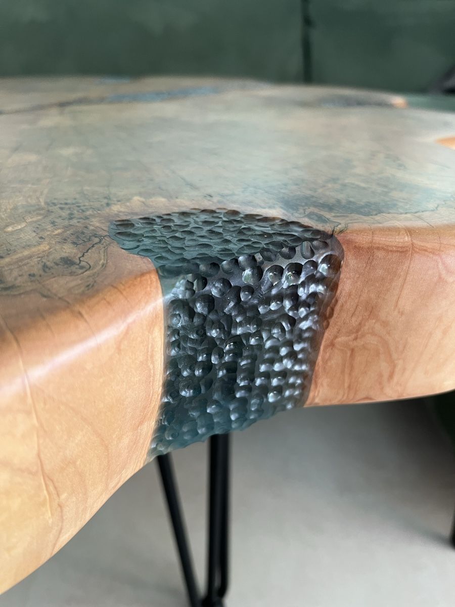 Tavoli: Unique handcrafted acacia table – Nuovo e nell'imballaggio originale da Corsier GE venduto da Karol_save_planet 7