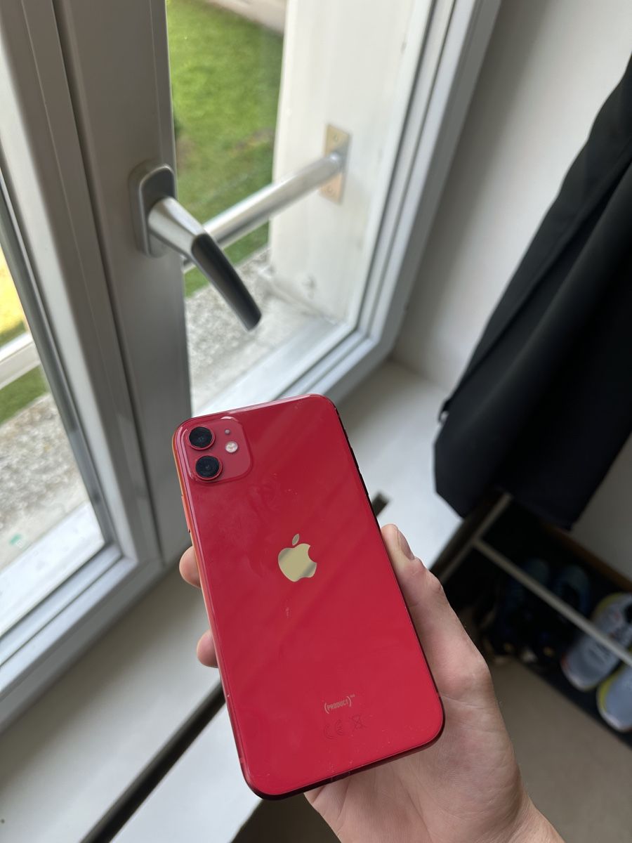 Apple Telefoni cellulari / Smartphones: Iphone 11 – Usato da St. Gallen venduto da Luis_w98 5