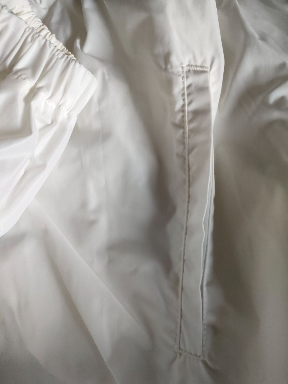 Lis Lareida Jacken: Wind und Regenjacke Lis Lareida – Gebraucht aus Brugg AG von  7