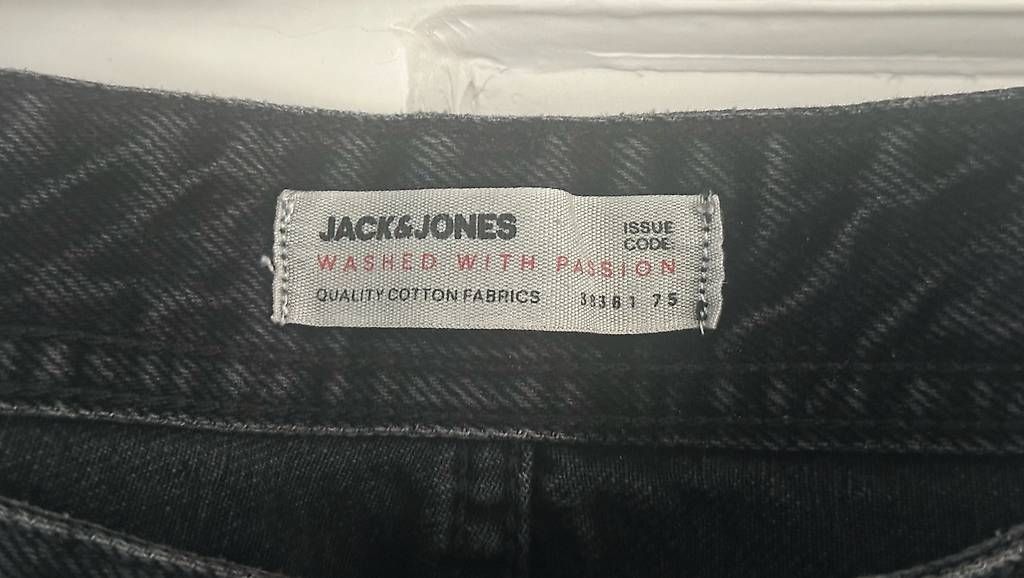 Jack & Jones Jeans: Jack&Jones JEANS  Jugend 32x32 – Gebraucht aus Flawil von mar_9chb 2