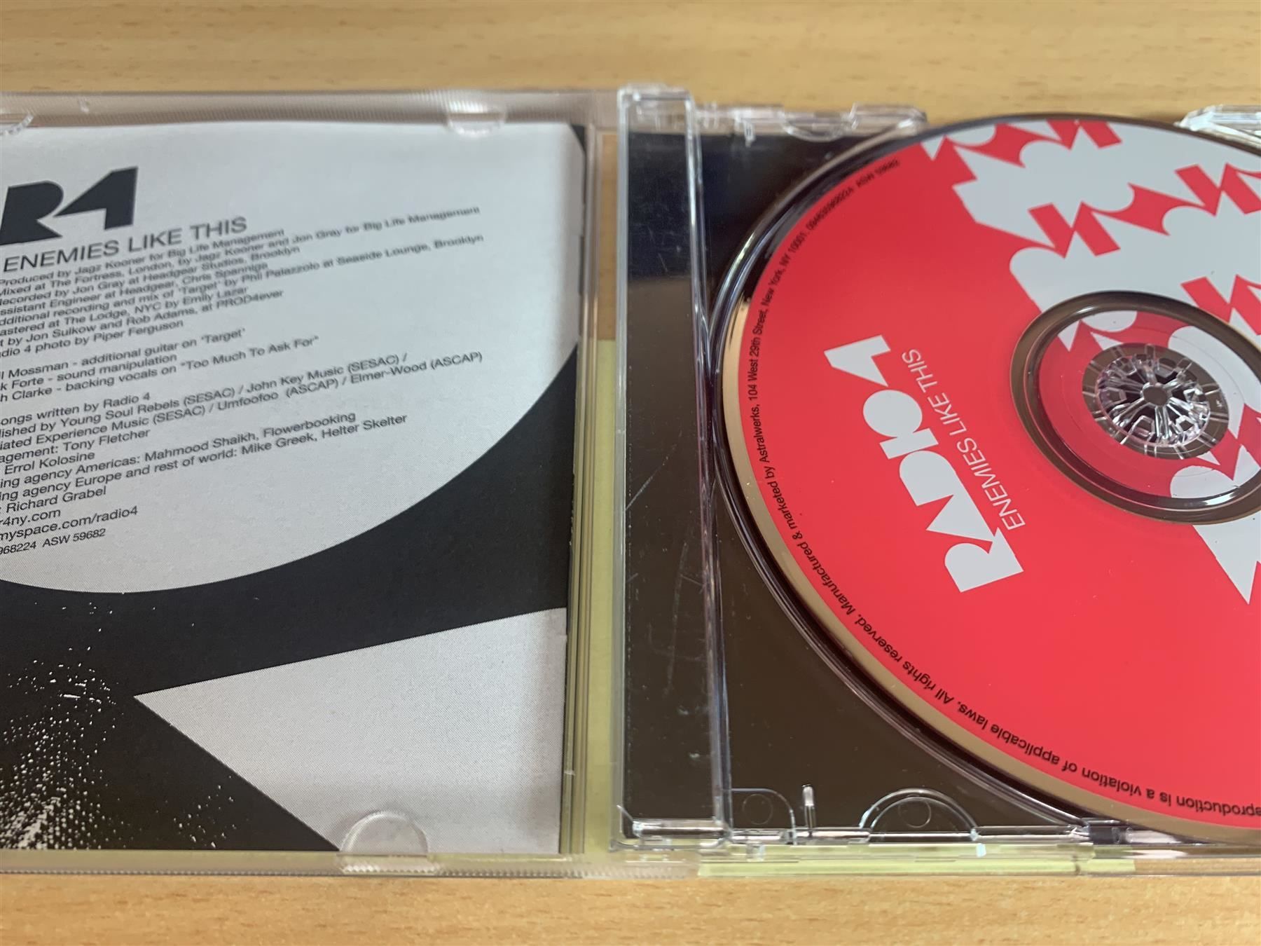 CDs: Radio 4 – Enemies Like This – Gebraucht aus Rikon im Tösstal von Alpenmutz 2
