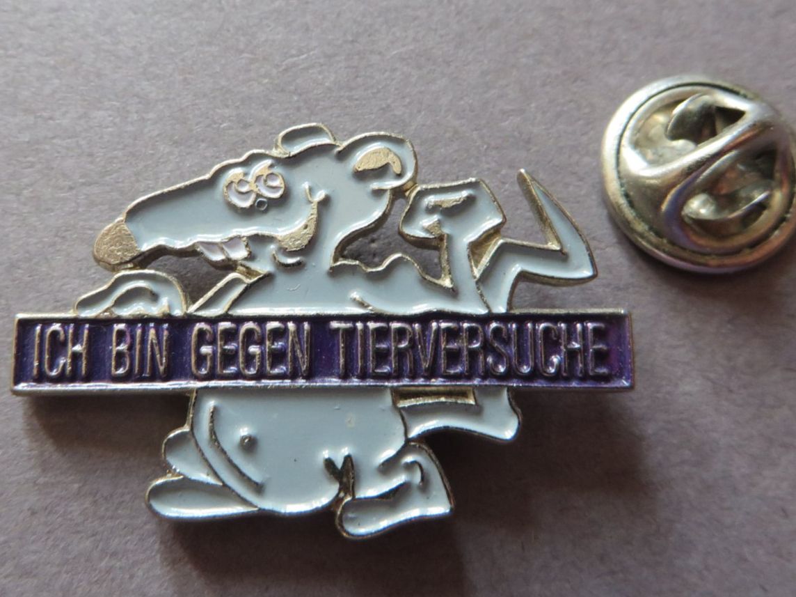 Plaketten & Abzeichen: PIN, RATTE ICH BIN GEGEN TIERVERSUCHE – Gebraucht aus Neuhausen von luckimucki
