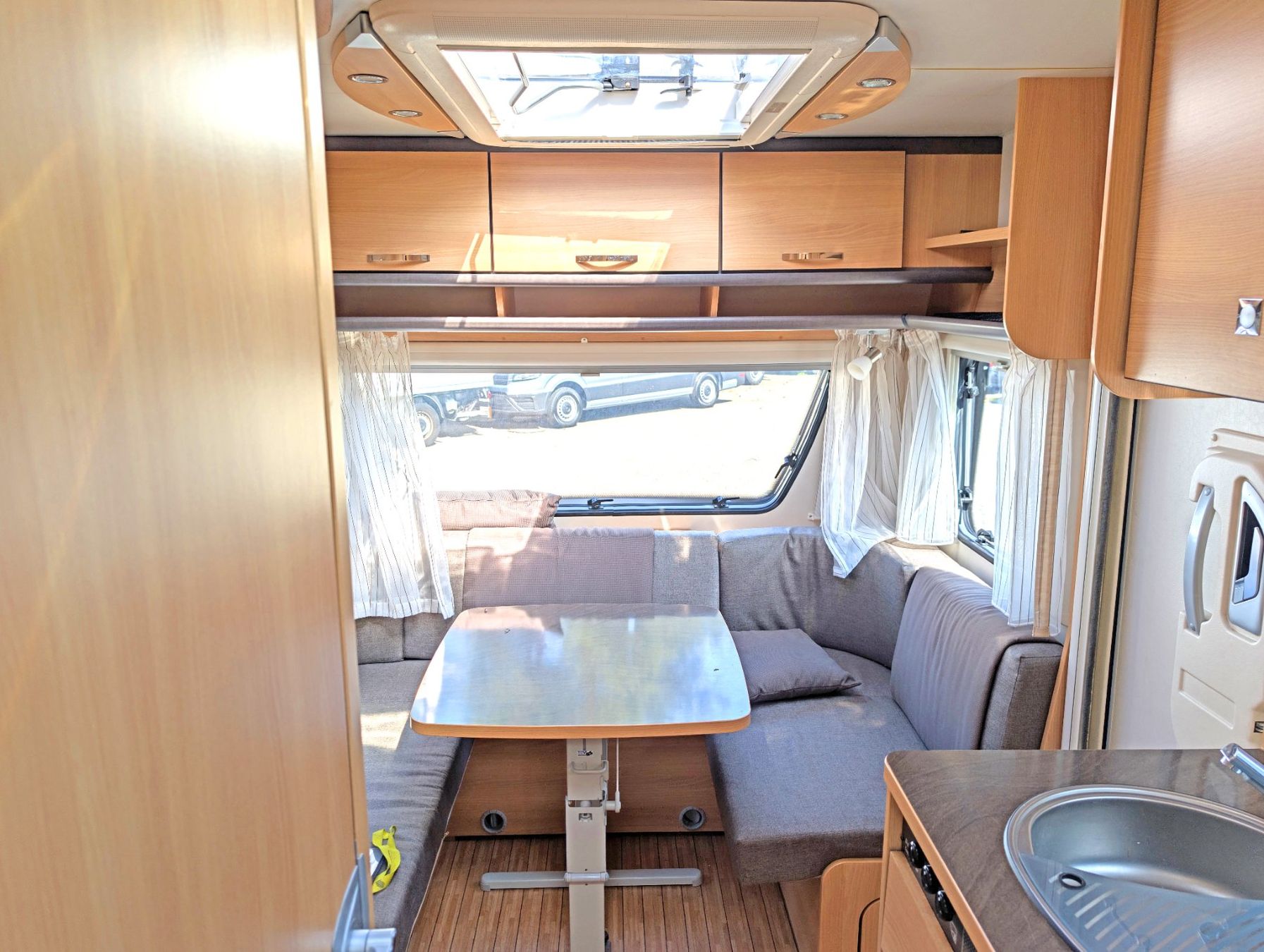 Dethleffs Veicoli da campeggio: Wohnwagen  Dethleffs S.E. 430 QR – Usato da Winterthur venduto da MCW 4