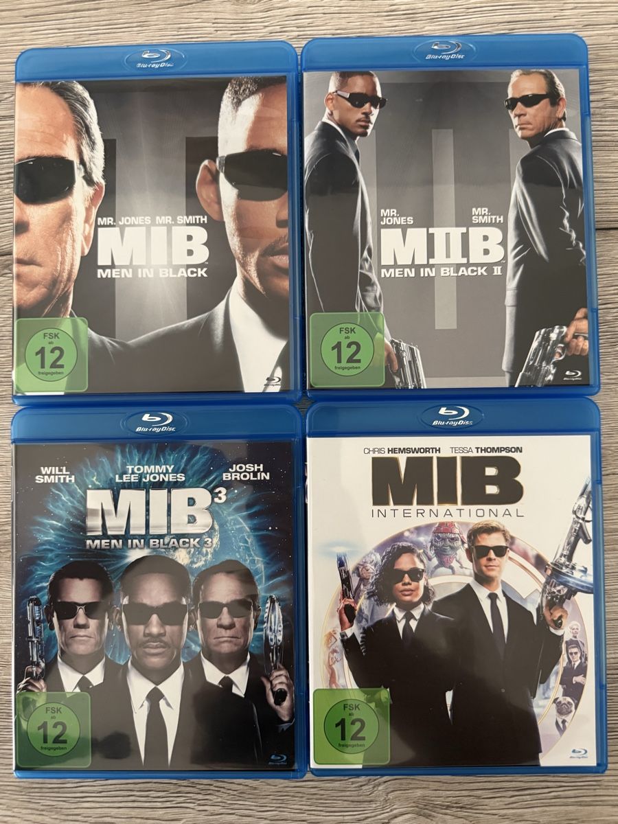 Tutti i DVDs: MIB Men in Black 1-4 blu ray Collection – Nuovo (secondo la descrizione) da Willisau venduto da ste_sc8j 1