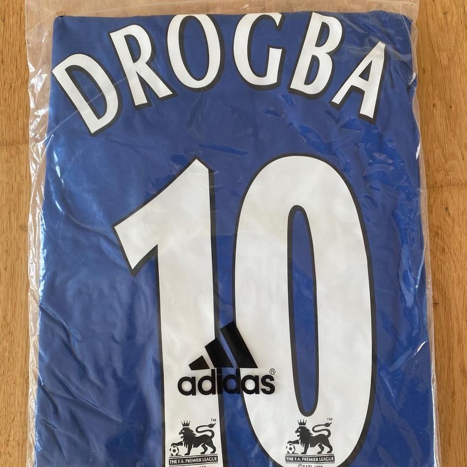 Adidas Maillots de corps & Pantalons: Chelsea Trikot Drogba 10 Retro – Neuf avec emballage d'origine à Zimmerwald par Ngiyabonga 6