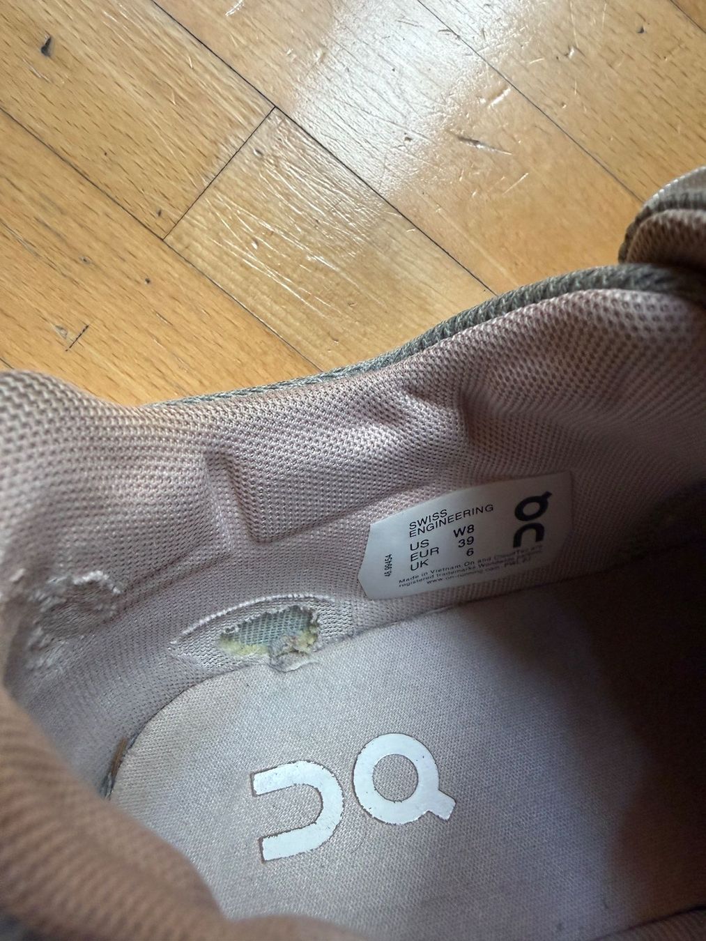 On Damenschuhe: On The Roger Advantage Sneaker Gr. 39 – Gebraucht aus Niederhasli von sonneee24 3