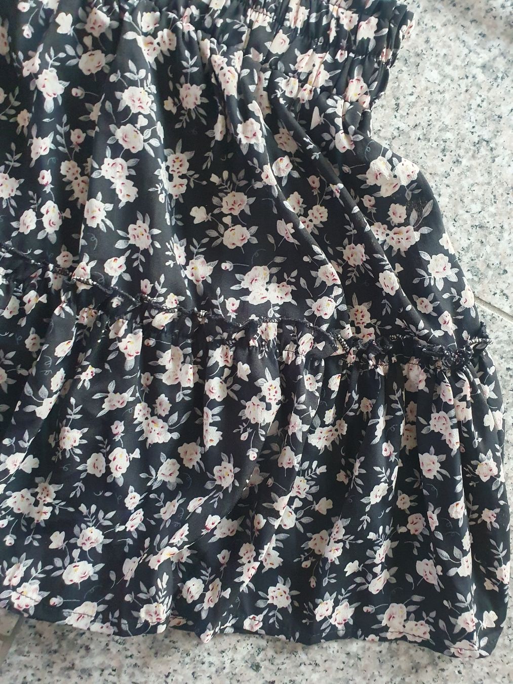 Röcke: Sommer Set: Top + Mini Rock, Blumenmuster, Gr. 34 – Gebraucht aus Moosseedorf von Sonnenschein.. 7