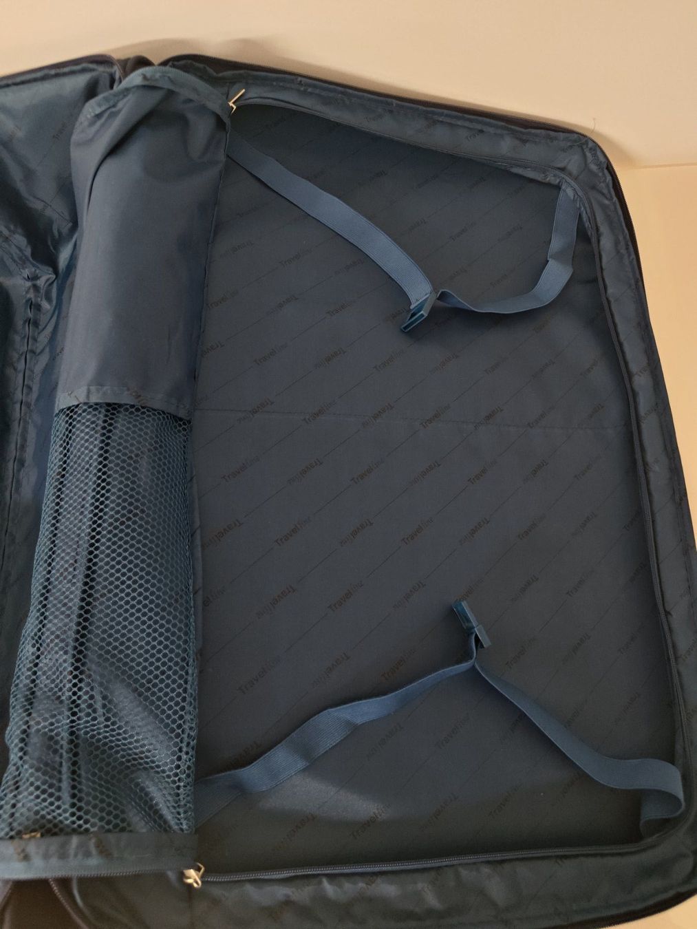 Valigie: Travelline Koffer – Usato da Wettingen venduto da Wendemarket 8