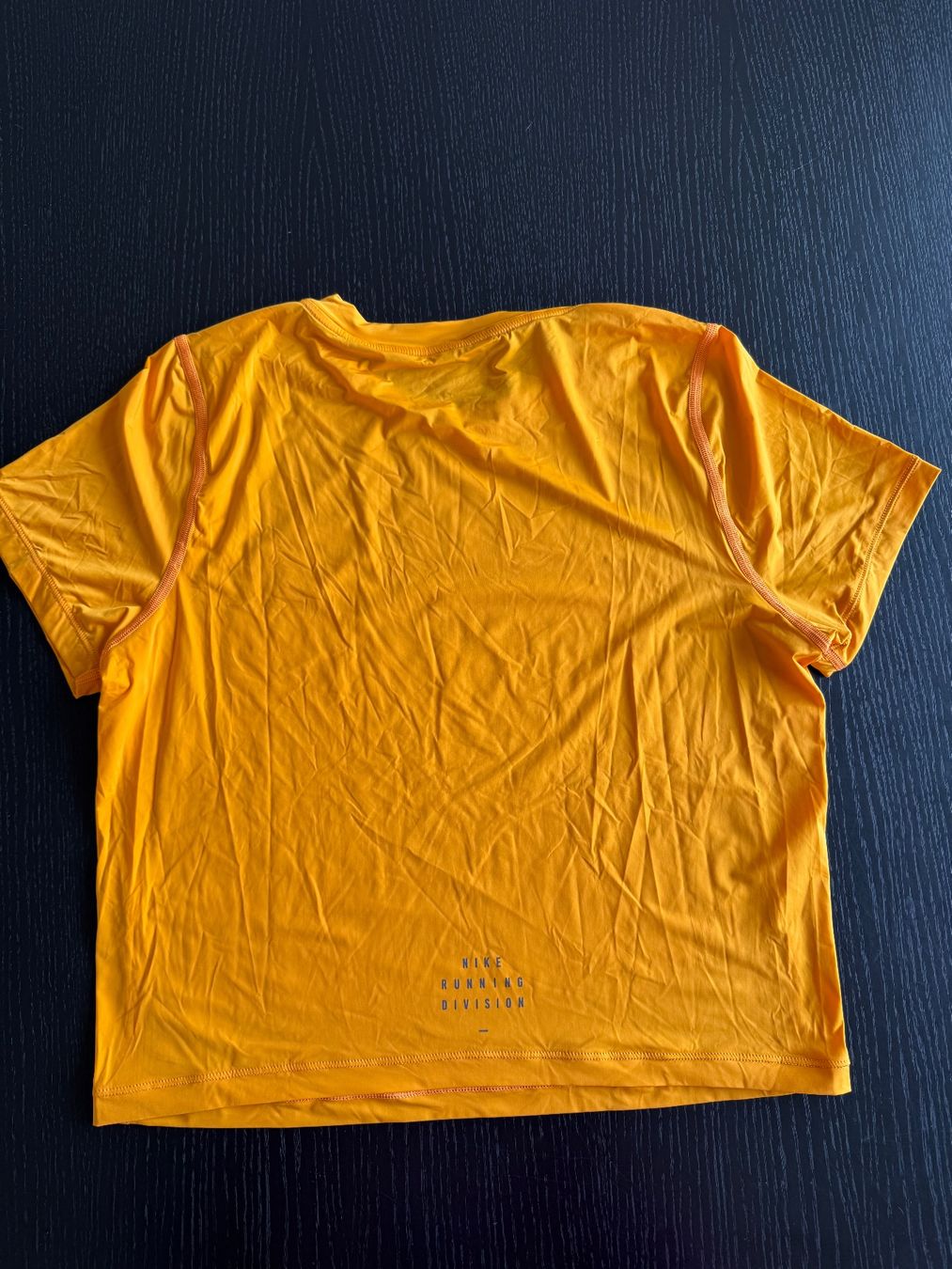 Nike T-shirt: Nike Running Crop Top orange Grösse M – Usato da Zürich venduto da rahelitas 1
