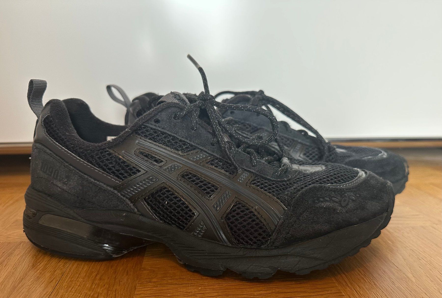 Asics Herrenschuhe: Asics Gel 1090 V2 Sneaker Gr. 39.5 – Gebraucht aus Winterthur von nelead