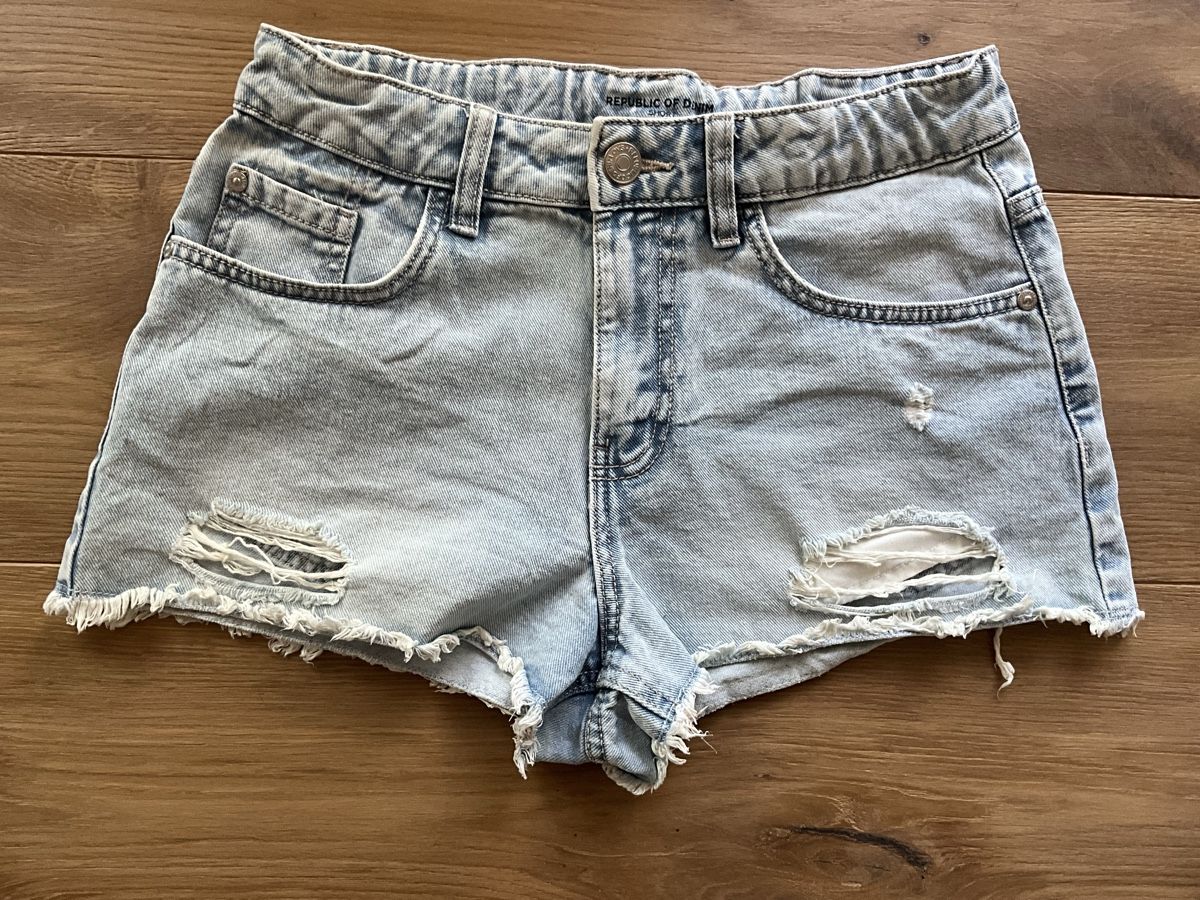 Pantaloni: Jeans Shorts, 170 cm – Nuovo (secondo la descrizione) da Oberhof venduto da Hibrzel
