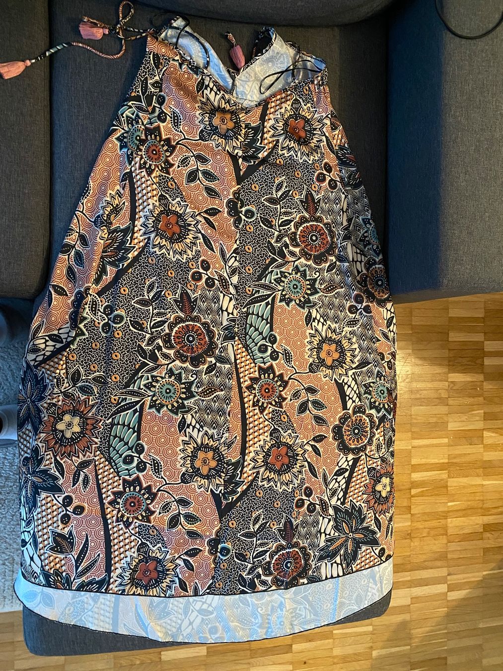 Vestiti: Sommerliches Maxikleid mit Blumenmuster, Grösse S – Nuovo (secondo la descrizione) da Kloten venduto da swarovski16 1