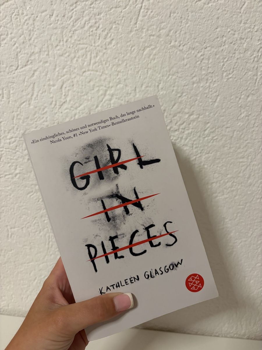 Libri: Buch Girl in Pieces – Usato da Eggerberg venduto da nicolas.wasmer