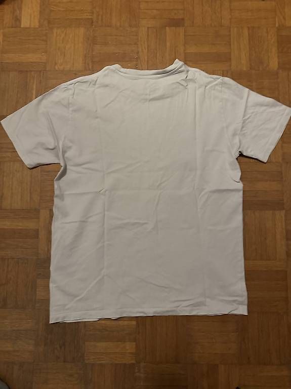 T-shirt: T-shirt Levi's – Usato da Morges venduto da bir_9rsr 2