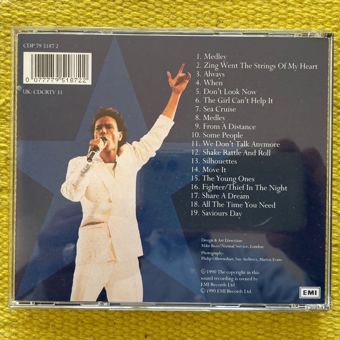 CDs: CLIFF RICHARD-FROM A DISTANCE….THE EVENT – Gebraucht aus Rorschacherberg von CD-Roli 1