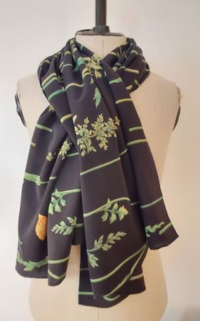 Seidenfoulard schwarz Motiv Mohnblumen
