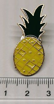 Placchette & Badge: Ananas - Pin   (neu/OVP) – Nuovo e nell'imballaggio originale da Wilen b. Wollerau venduto da morethanmusic