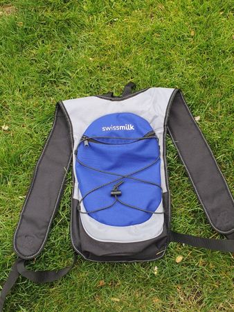 Neuwertig: Extra schmaler Laufrucksack