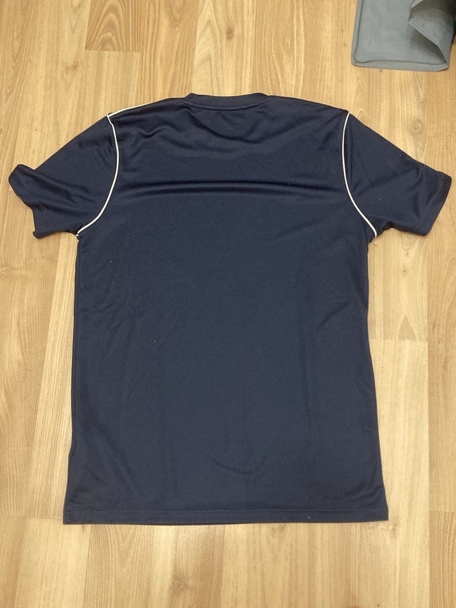 Nike T-shirt: Nike Dri-Fit T-shirt – Usato da Villeneuve VD venduto da did_pxf2 1