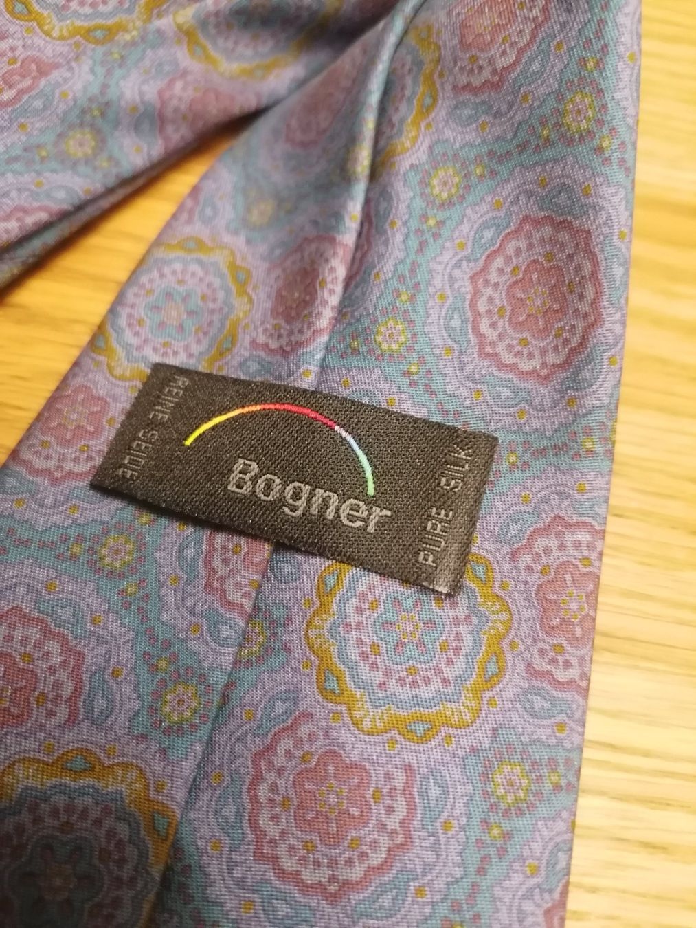 Bogner Cravatte: Bogner Krawatte 100% Seide - Nr.287 – Usato da Basel venduto da vintagecollector 2
