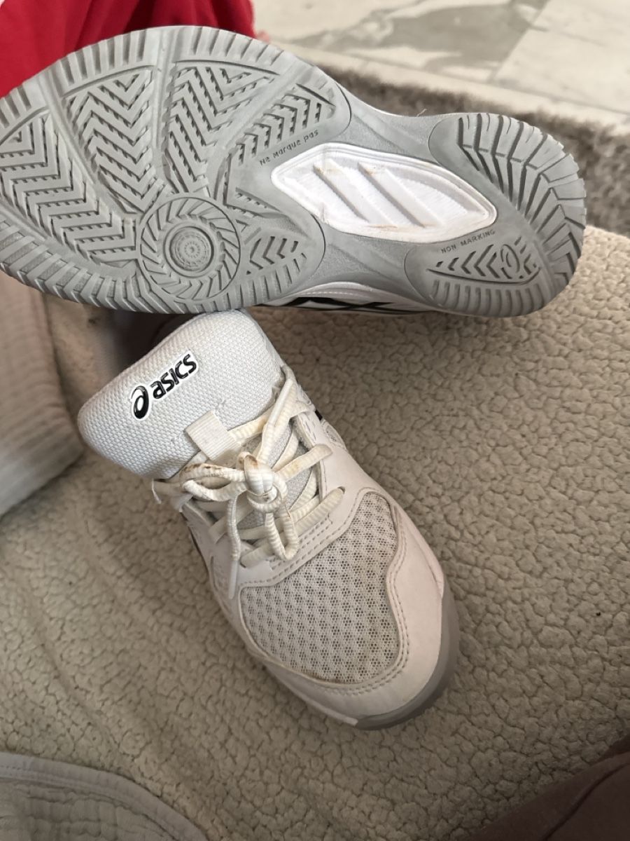 Asics Chaussures hommes: Asics Turnschuhe 37 – D'occasion à Bonaduz par SanOgg79 2