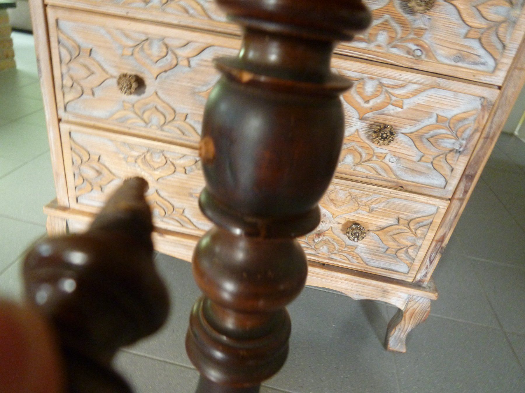 Altri mobili d'antiquariato: Nähstock  antik   teils defekt – Difettoso da Dättlikon venduto da Mamakuga 7